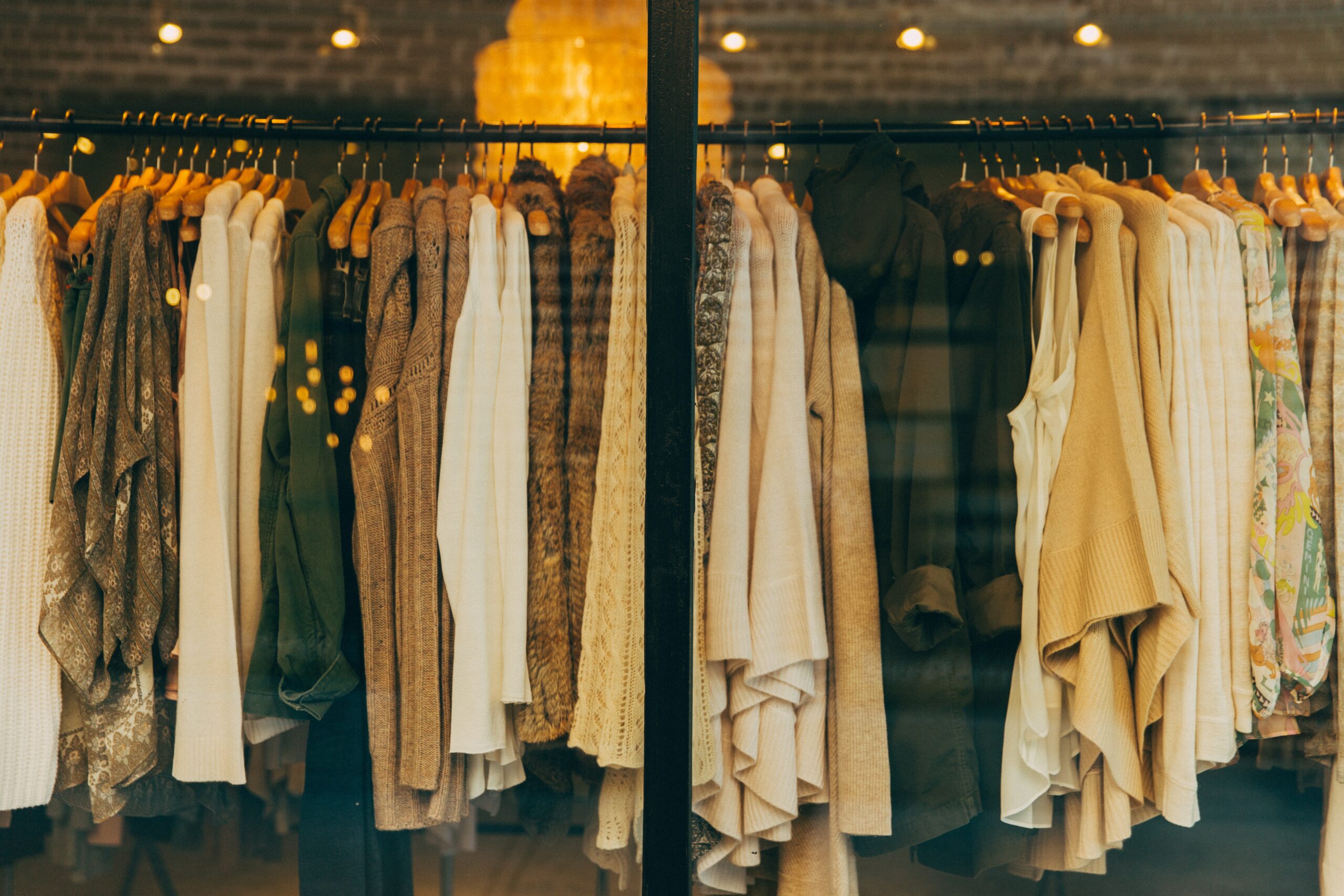 Clothing shop window - fast fashion Photo by Hannah Morgan on Unsplash